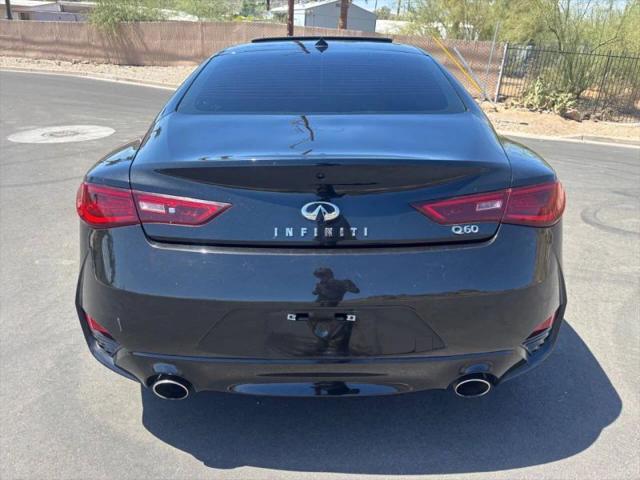 2017 INFINITI Q60 2.0t Premium