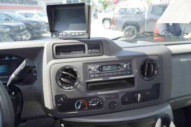 2024 Ford E-450 Cutaway Base