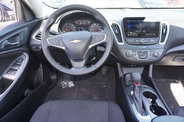 2025 Chevrolet Malibu FWD RS