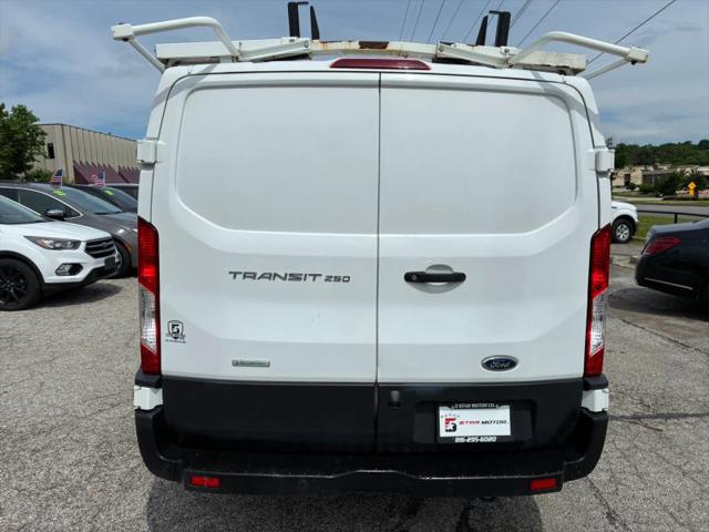 2019 Ford Transit w/Sliding Side Door w/RWB