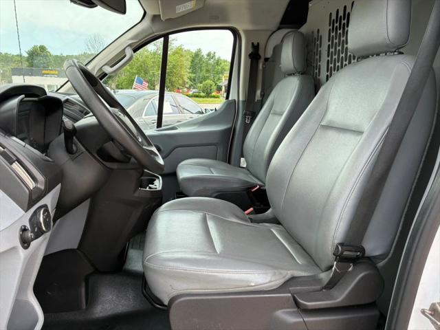 2019 Ford Transit w/Sliding Side Door w/RWB