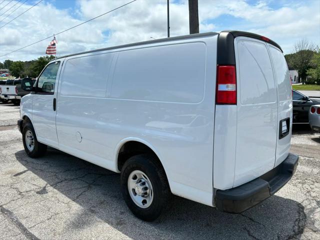 2022 Chevrolet Express Cargo Van RWD 2500 Regular Wheelbase WT