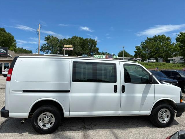 2022 Chevrolet Express Cargo Van RWD 2500 Regular Wheelbase WT