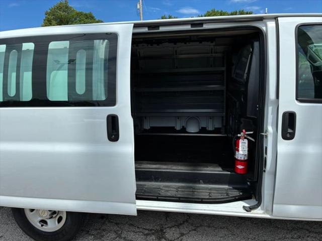 2022 Chevrolet Express Cargo Van RWD 2500 Regular Wheelbase WT