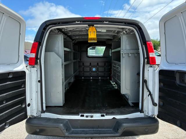 2022 Chevrolet Express Cargo Van RWD 2500 Regular Wheelbase WT