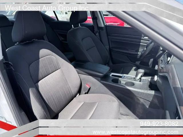 2025 Nissan Altima SV FWD