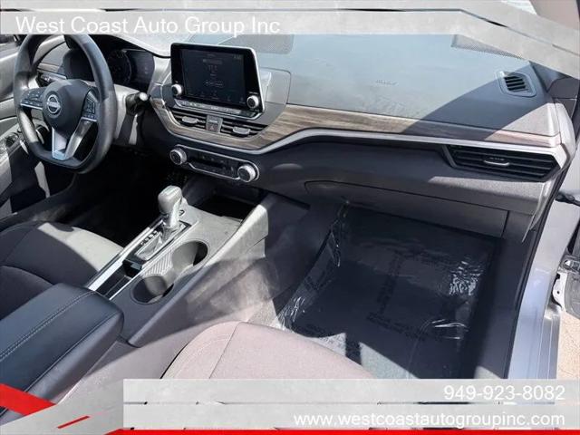 2025 Nissan Altima SV FWD