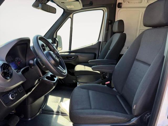 2022 Mercedes-Benz Sprinter 2500 High Roof I4