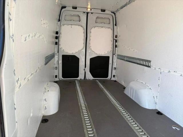 2022 Mercedes-Benz Sprinter 2500 High Roof I4