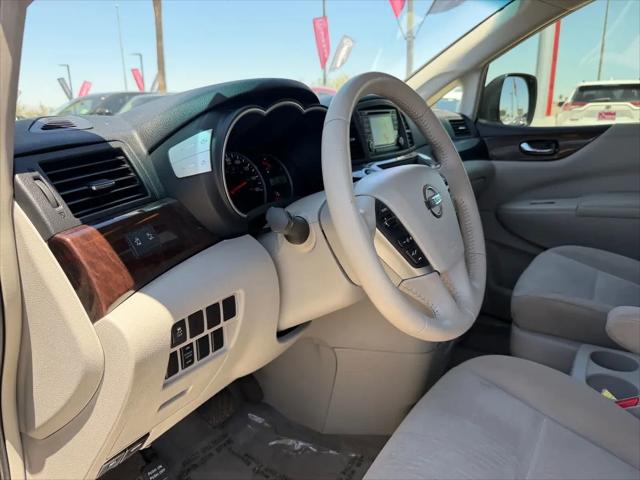 2016 Nissan Quest SV