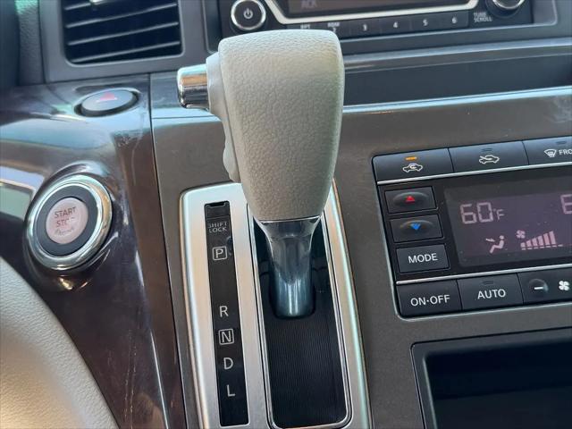 2016 Nissan Quest SV
