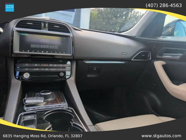 2017 Jaguar F-PACE 35t Prestige