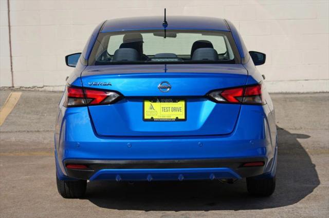 2020 Nissan Versa S Xtronic CVT