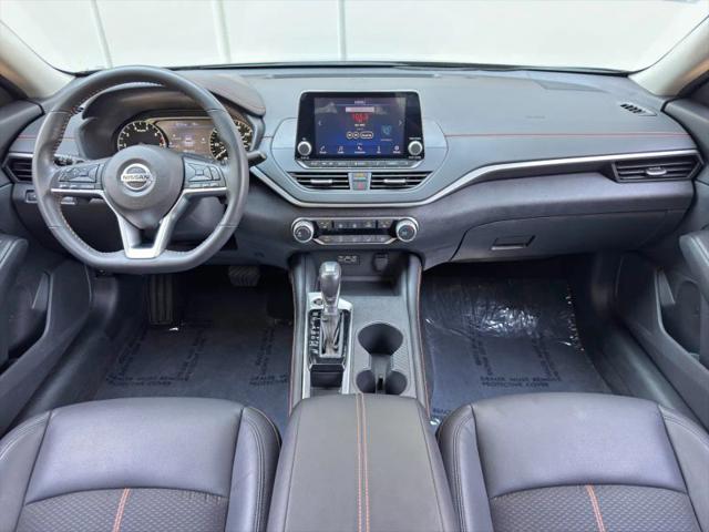 2022 Nissan Altima SR FWD