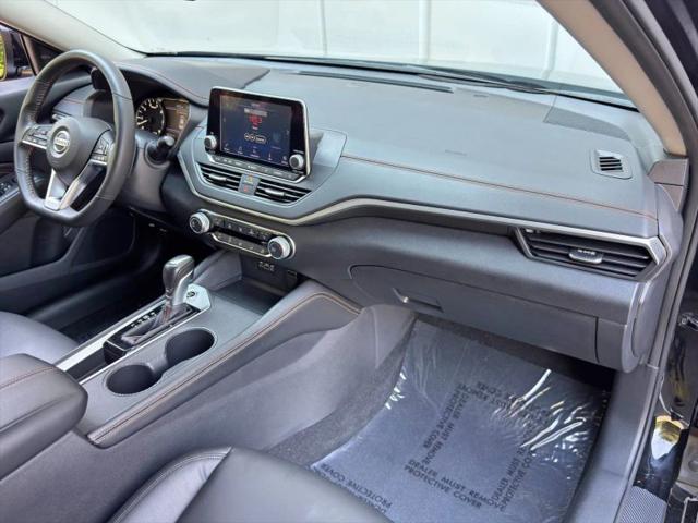 2022 Nissan Altima SR FWD