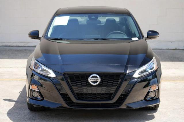 2022 Nissan Altima SR FWD