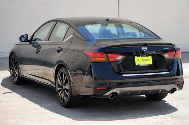 2022 Nissan Altima SR FWD