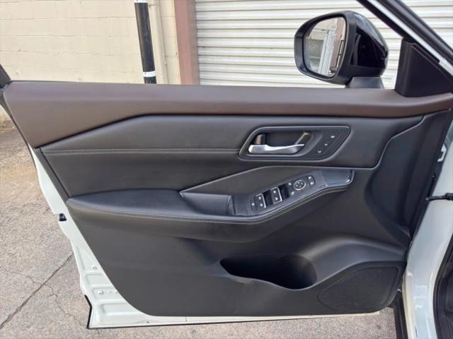 2022 Nissan Rogue SL FWD