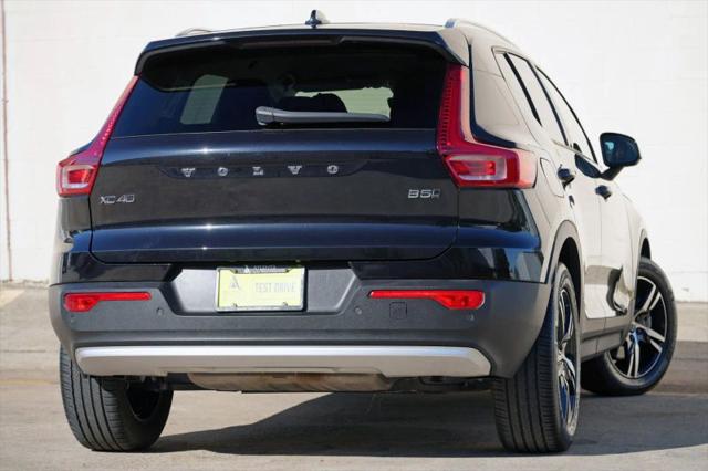 2023 Volvo XC40 B5 Core
