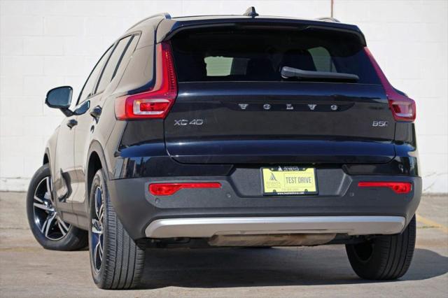 2023 Volvo XC40 B5 Core