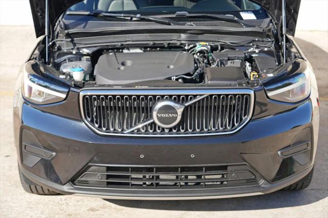 2023 Volvo XC40 B5 Core