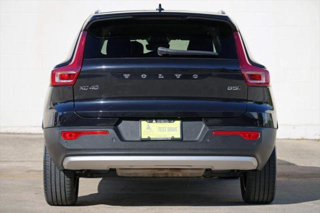 2023 Volvo XC40 B5 Core