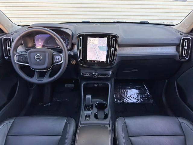 2023 Volvo XC40 B5 Core