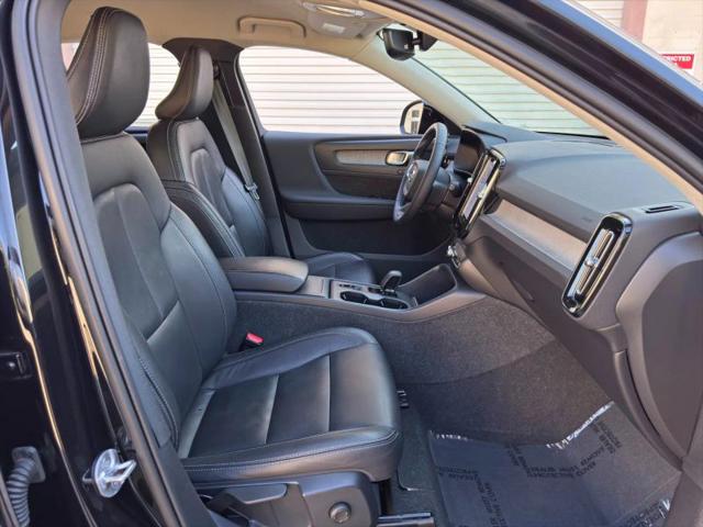 2023 Volvo XC40 B5 Core