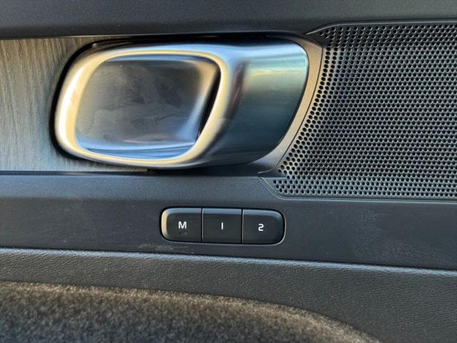 2023 Volvo XC40 B5 Core
