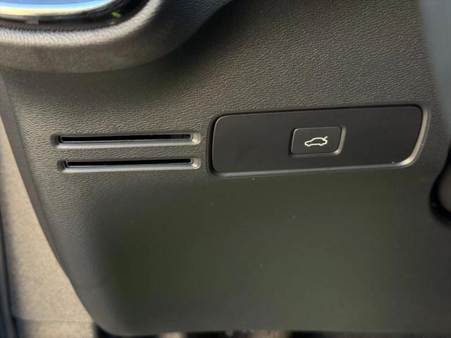 2023 Volvo XC40 B5 Core
