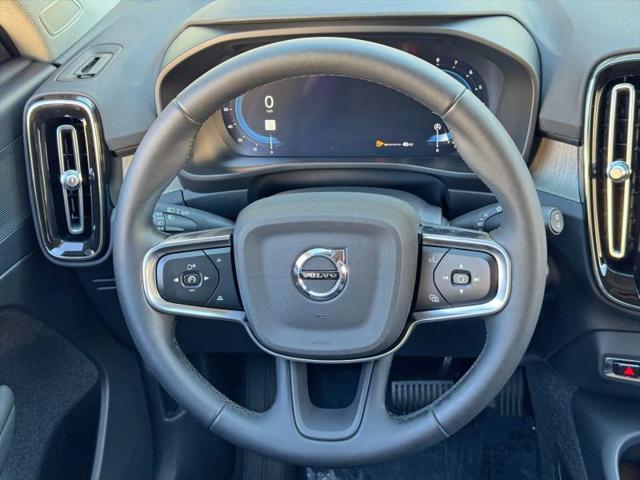 2023 Volvo XC40 B5 Core