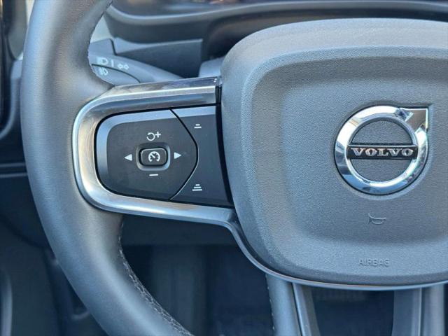 2023 Volvo XC40 B5 Core