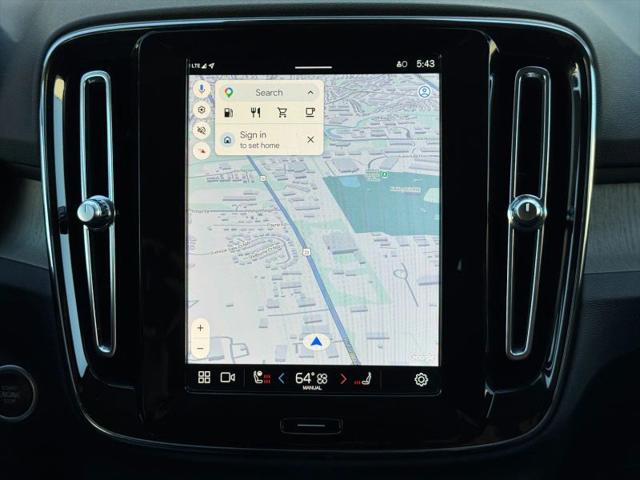 2023 Volvo XC40 B5 Core