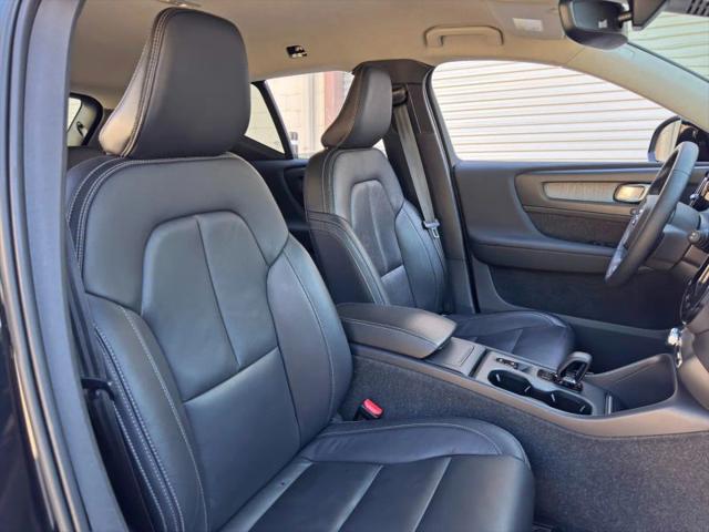 2023 Volvo XC40 B5 Core