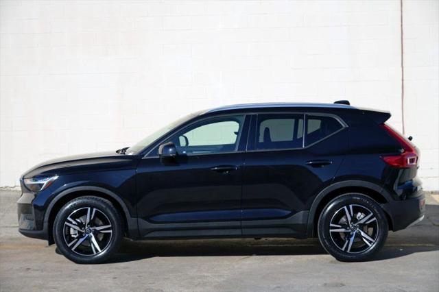 2023 Volvo XC40 B5 Core