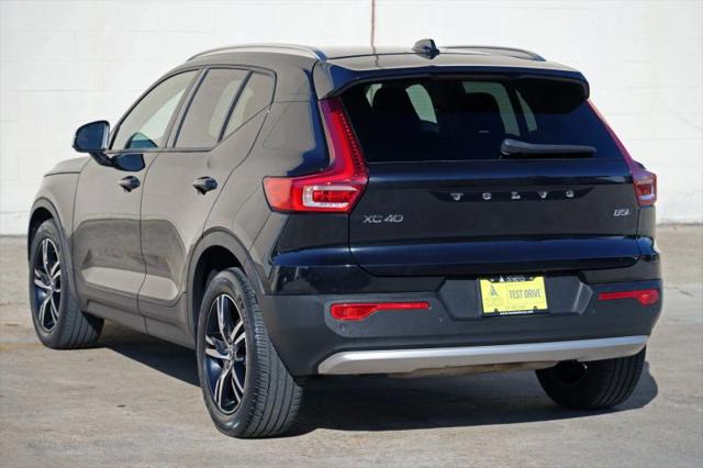 2023 Volvo XC40 B5 Core