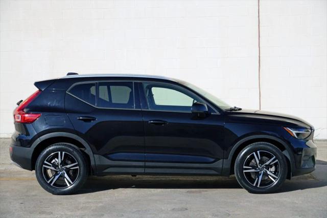2023 Volvo XC40 B5 Core