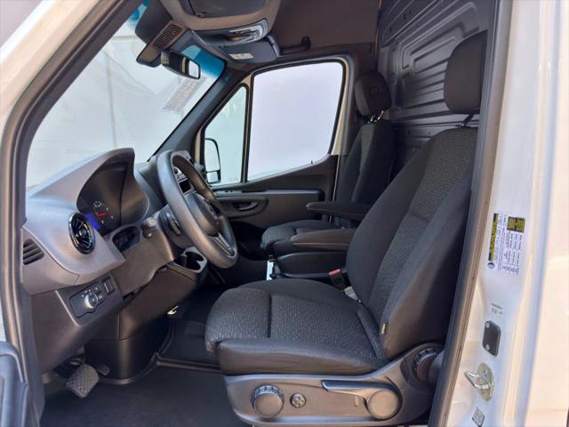 2023 Mercedes-Benz Sprinter 2500 High Roof 4-Cyl Diesel HO