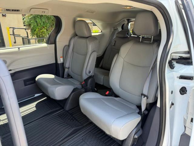 2023 Toyota Sienna XLE