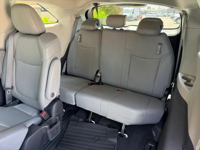2023 Toyota Sienna XLE