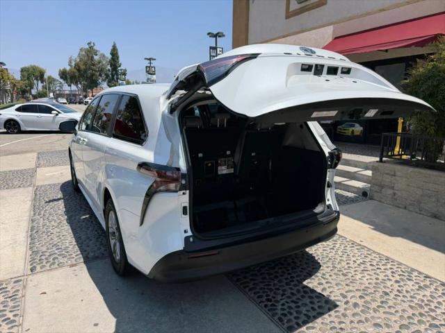 2023 Toyota Sienna XLE