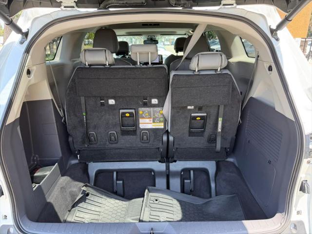 2023 Toyota Sienna XLE