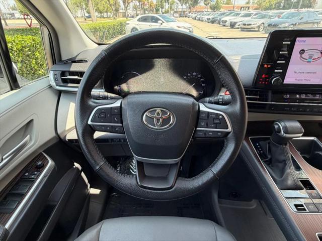 2023 Toyota Sienna XLE