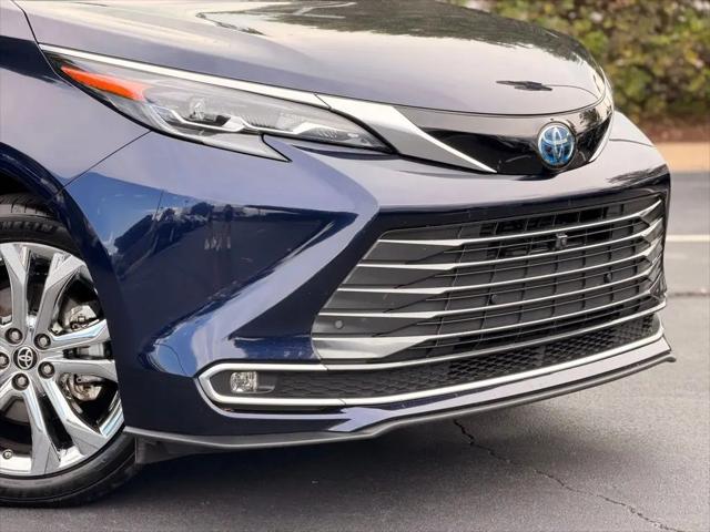 2024 Toyota Sienna Platinum