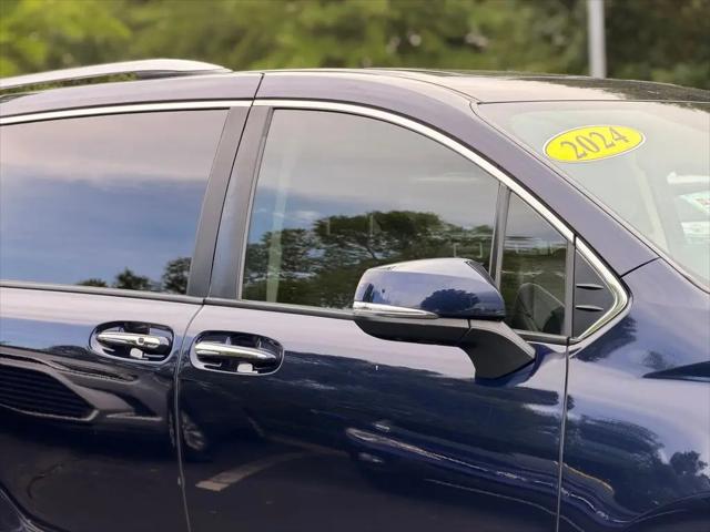 2024 Toyota Sienna Platinum