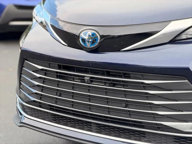 2024 Toyota Sienna Platinum