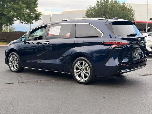 2024 Toyota Sienna Platinum