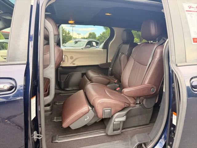 2024 Toyota Sienna Platinum