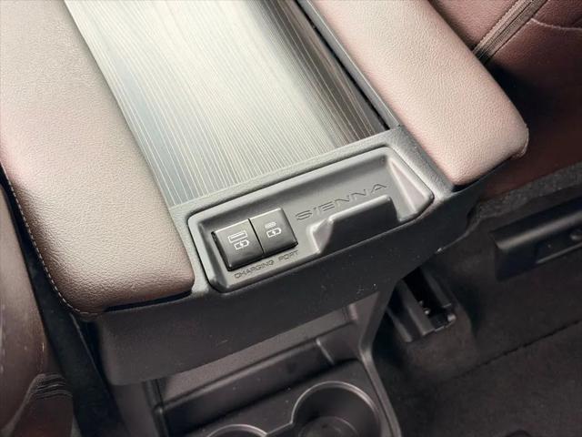 2024 Toyota Sienna Platinum