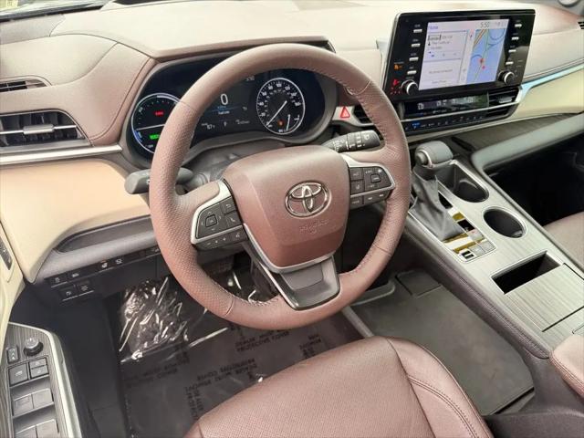 2024 Toyota Sienna Platinum
